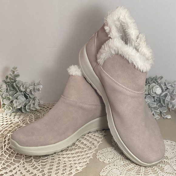 Skechers Taupe Suede Booties With Faux Fur Lining Women’s Size 9 - Picture 14 of 14